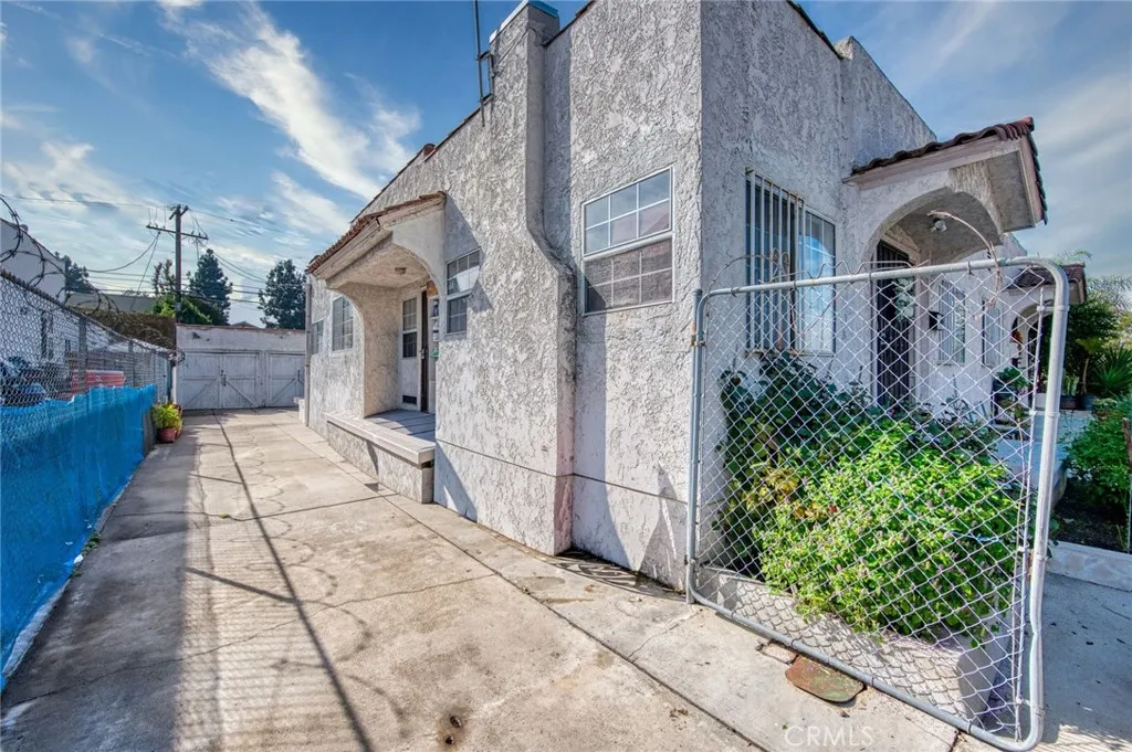 3982 S Gramercy, Los Angeles, California 90062 home-pic-20