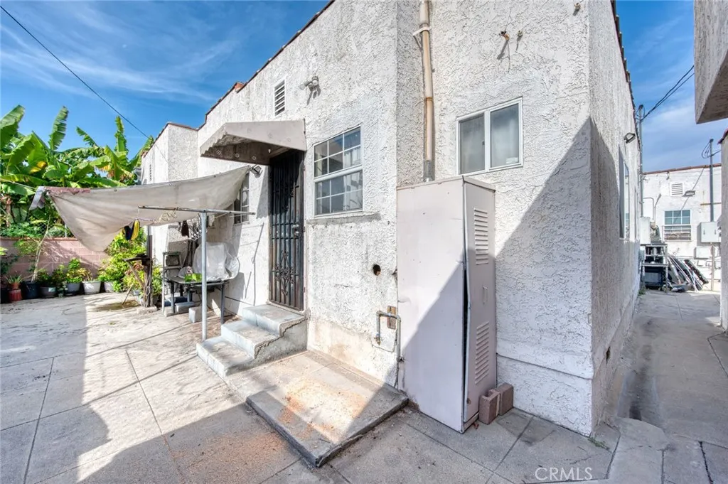 3982 S Gramercy, Los Angeles, California 90062 home-pic-21