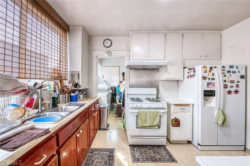 3982 S Gramercy, Los Angeles, California 90062 home-pic-15