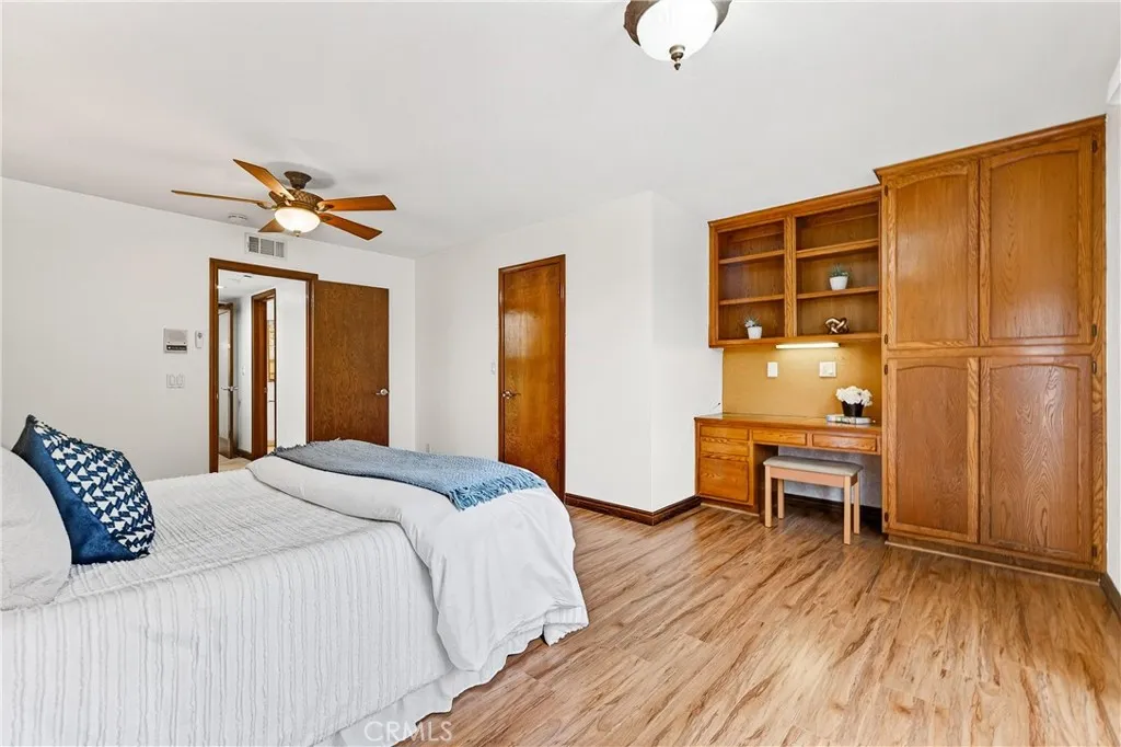 663 Lausinda Avenue, Long Beach, California 90803 home-pic-24