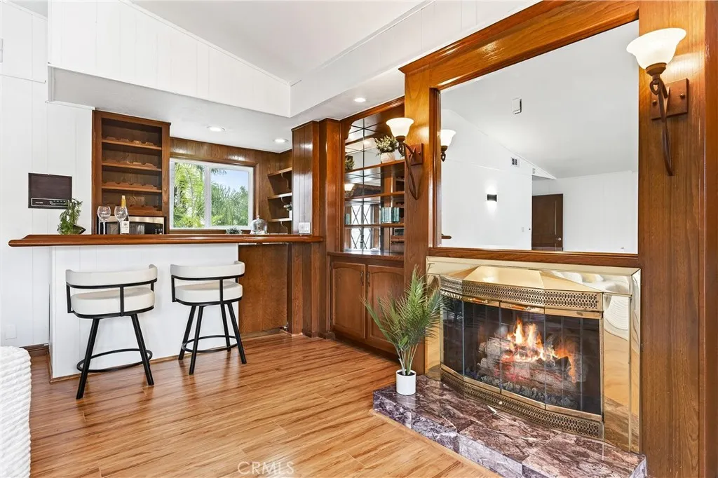 663 Lausinda Avenue, Long Beach, California 90803 home-pic-22