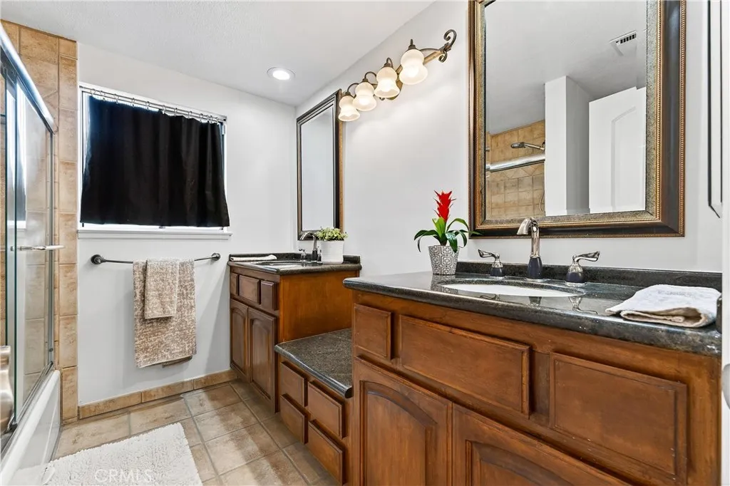 663 Lausinda Avenue, Long Beach, California 90803 home-pic-40