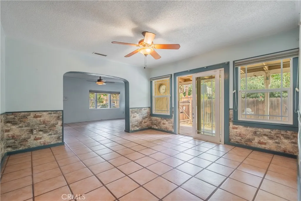 4008 Bandini, Riverside, California 92506 home-pic-13