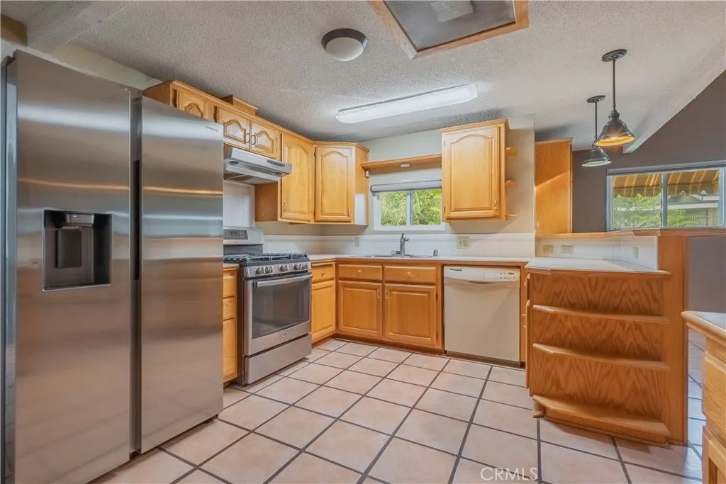 4008 Bandini, Riverside, California 92506 home-pic-14