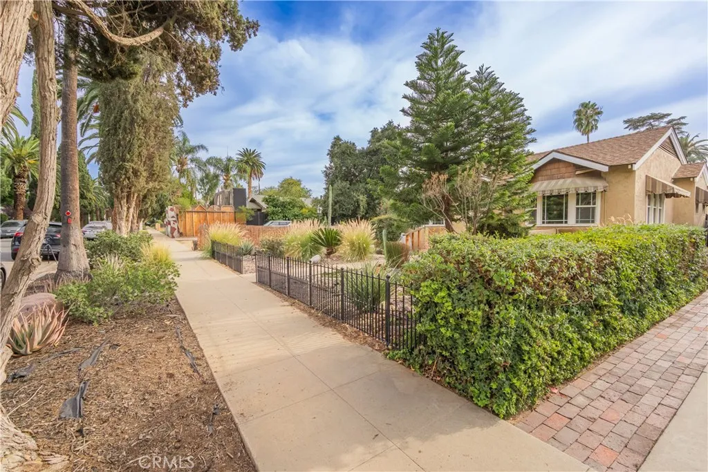 4008 Bandini, Riverside, California 92506 home-pic-8