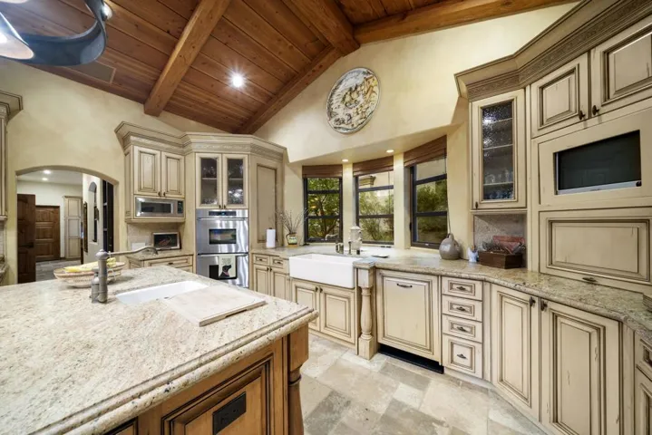 49518 HIDDEN VALLEY TRAIL 32