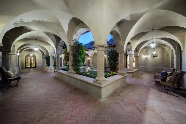 49518 HIDDEN VALLEY TRAIL 20