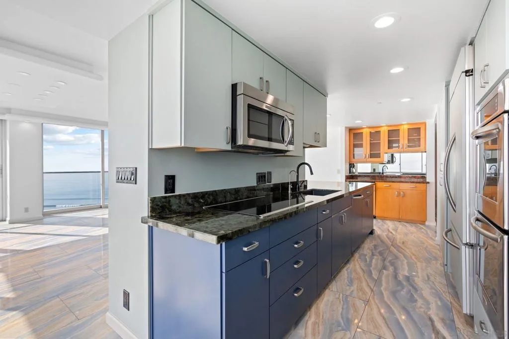 1820 Avenida Del Mundo 1504, Coronado, California 92118 home-pic-23