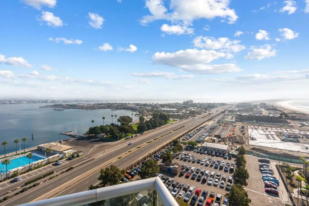 1820 Avenida Del Mundo 1504, Coronado, California 92118 home-pic-28