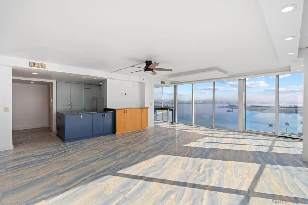 1820 Avenida Del Mundo 1504, Coronado, California 92118 home-pic-20