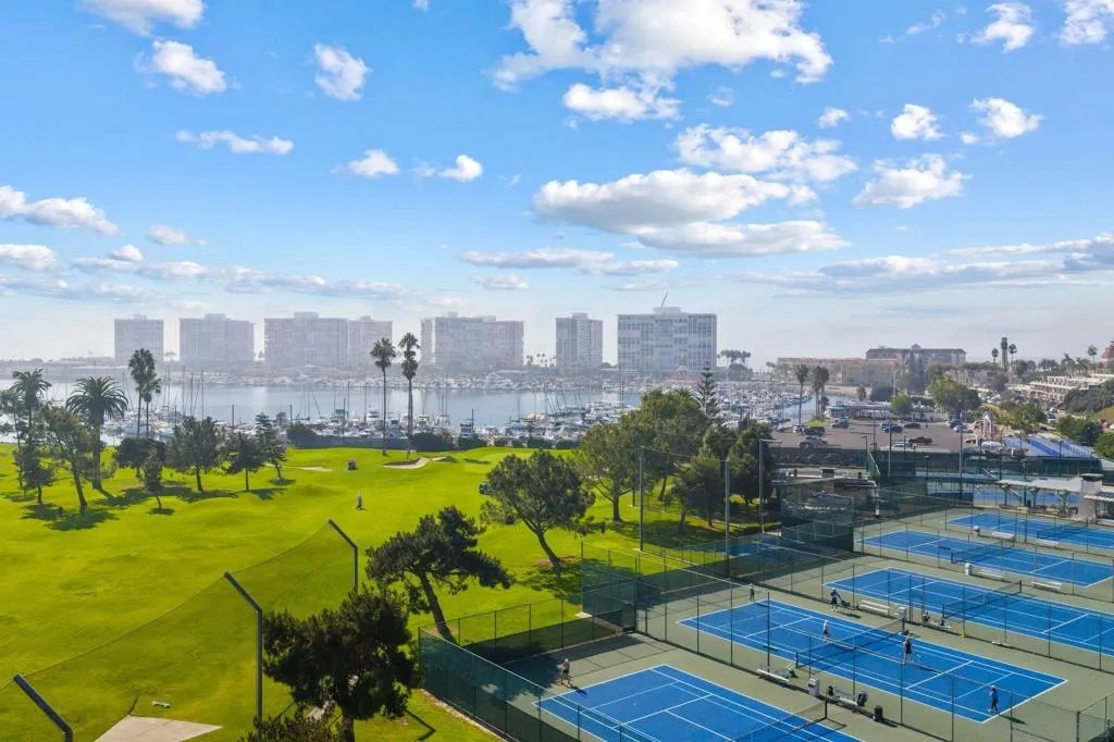 1820 Avenida Del Mundo 1504, Coronado, California 92118 home-pic-38