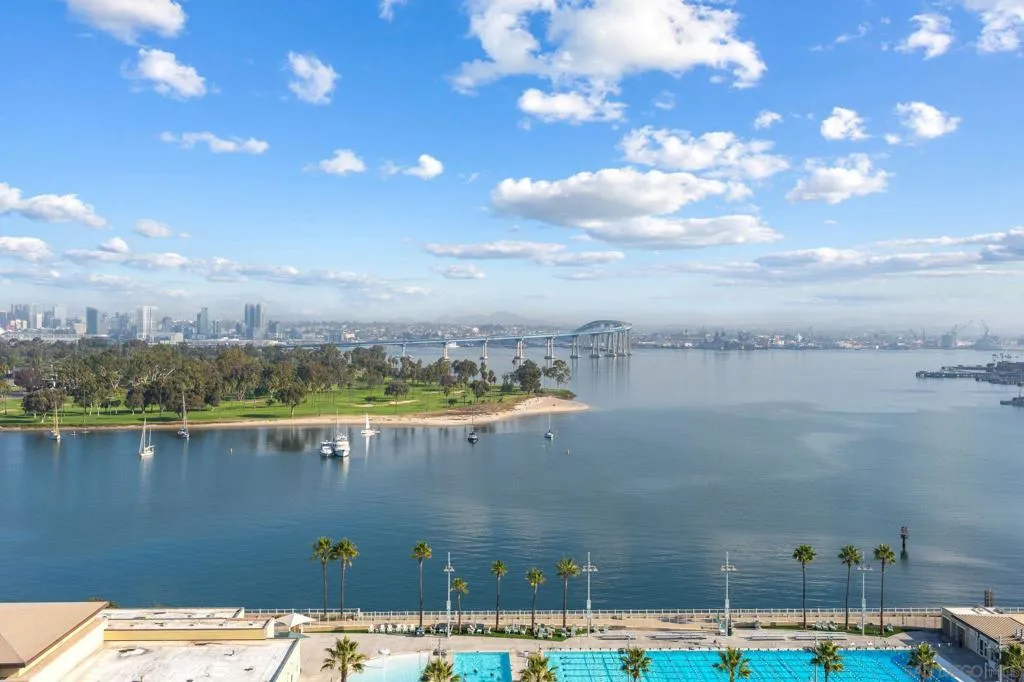 1820 Avenida Del Mundo 1504, Coronado, California 92118 home-pic-26