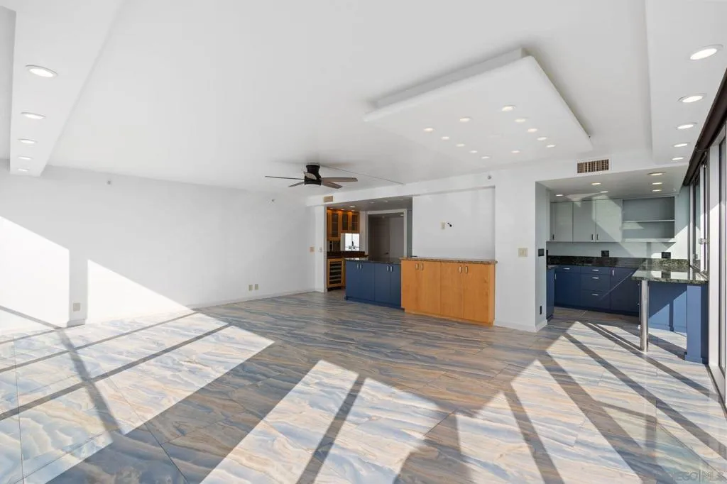 1820 Avenida Del Mundo 1504, Coronado, California 92118 home-pic-21