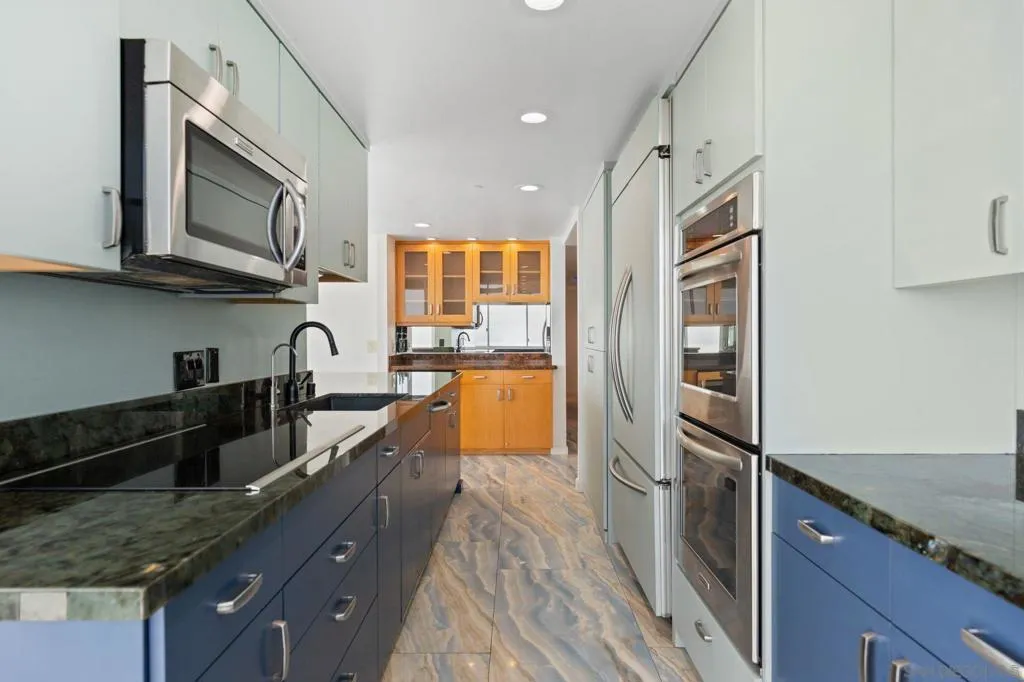 1820 Avenida Del Mundo 1504, Coronado, California 92118 home-pic-24