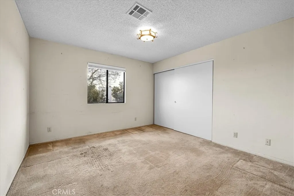 9467 N Star, Morongo Valley, California 92256 home-pic-21