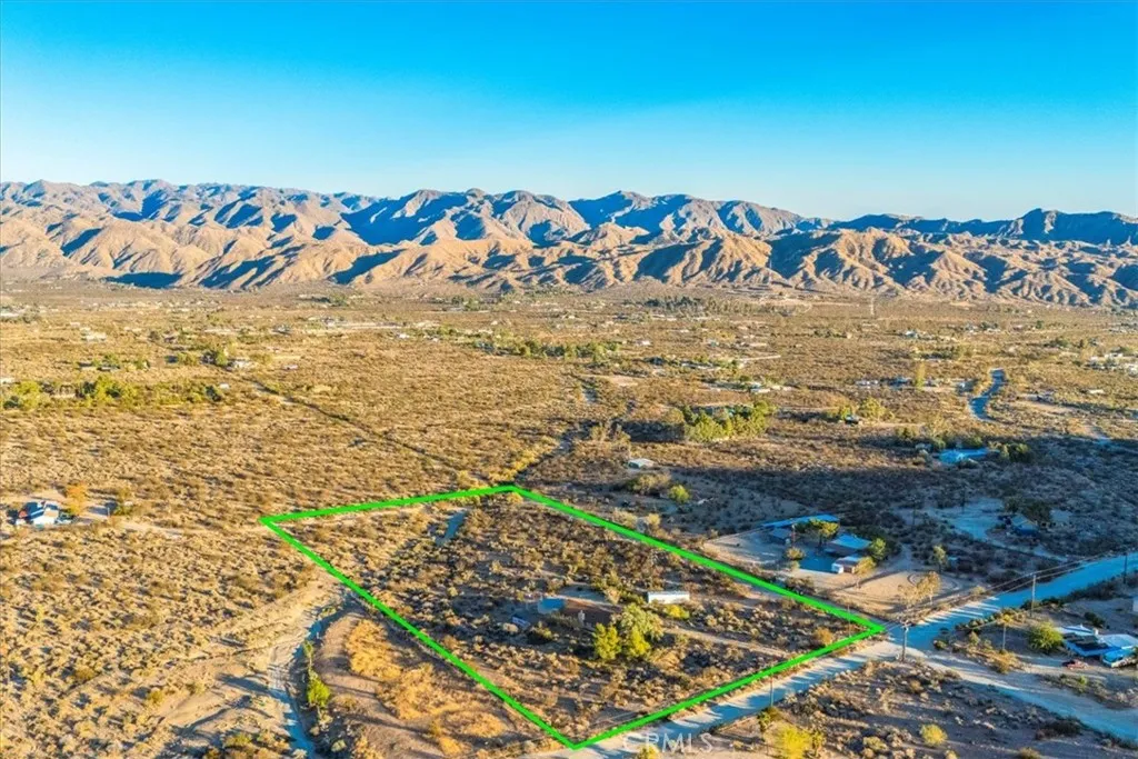9467 N Star, Morongo Valley, California 92256 home-pic-54