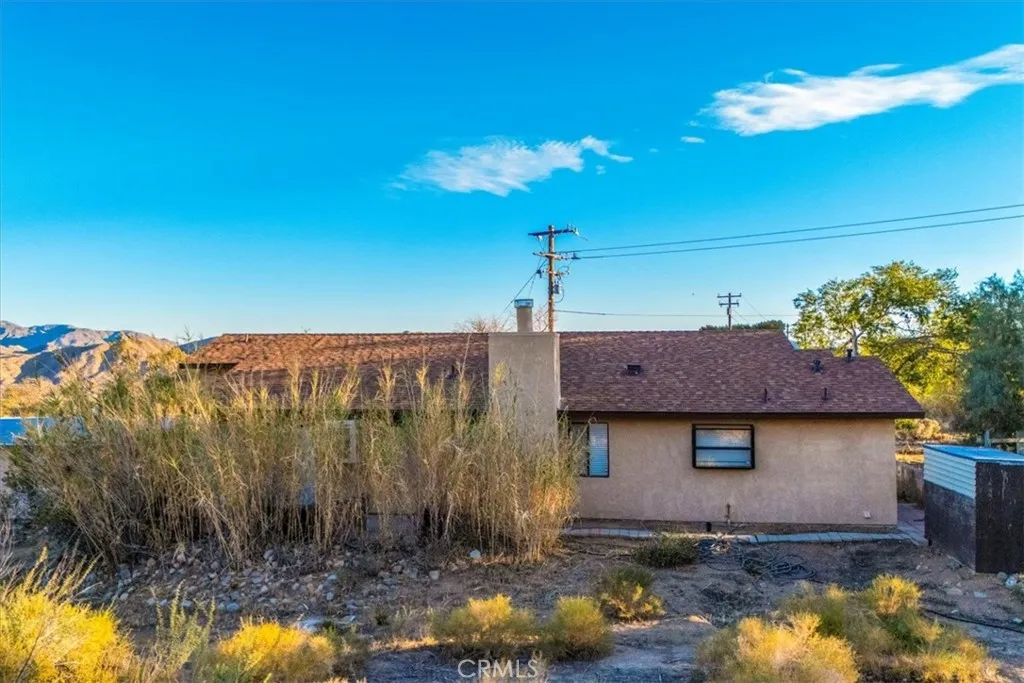 9467 N Star, Morongo Valley, California 92256 home-pic-43