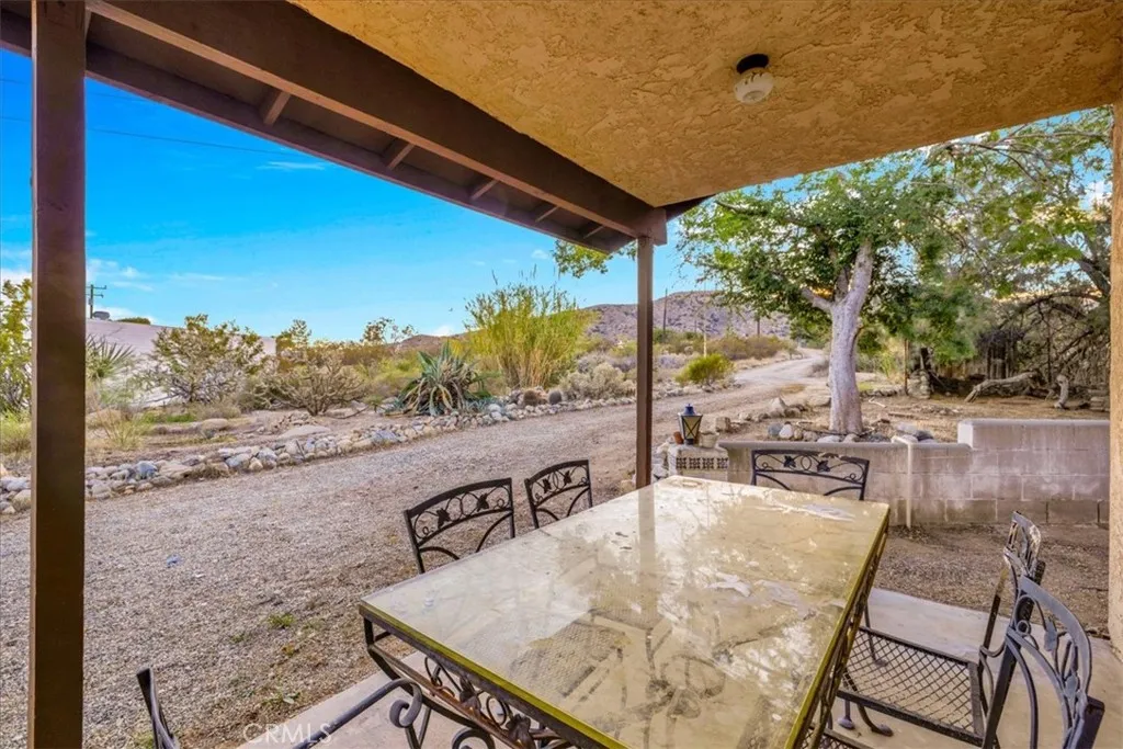 9467 N Star, Morongo Valley, California 92256 home-pic-3