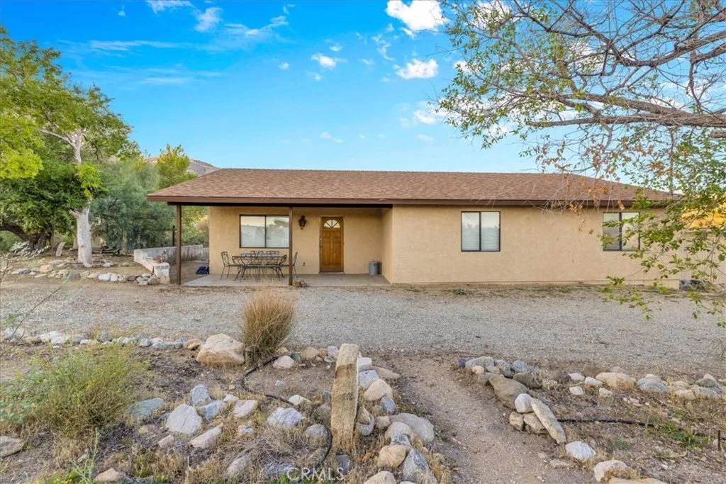 9467 N Star, Morongo Valley, California 92256 home-pic-1