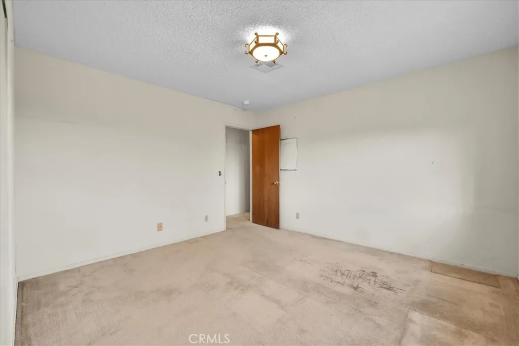 9467 N Star, Morongo Valley, California 92256 home-pic-22