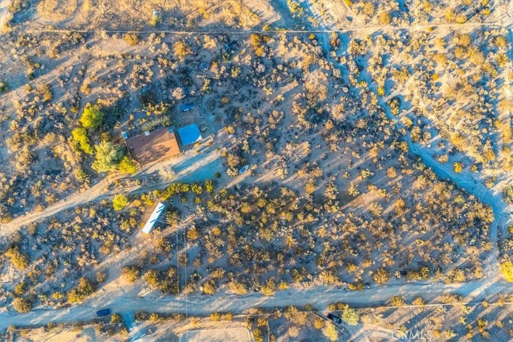 9467 N Star, Morongo Valley, California 92256 home-pic-51