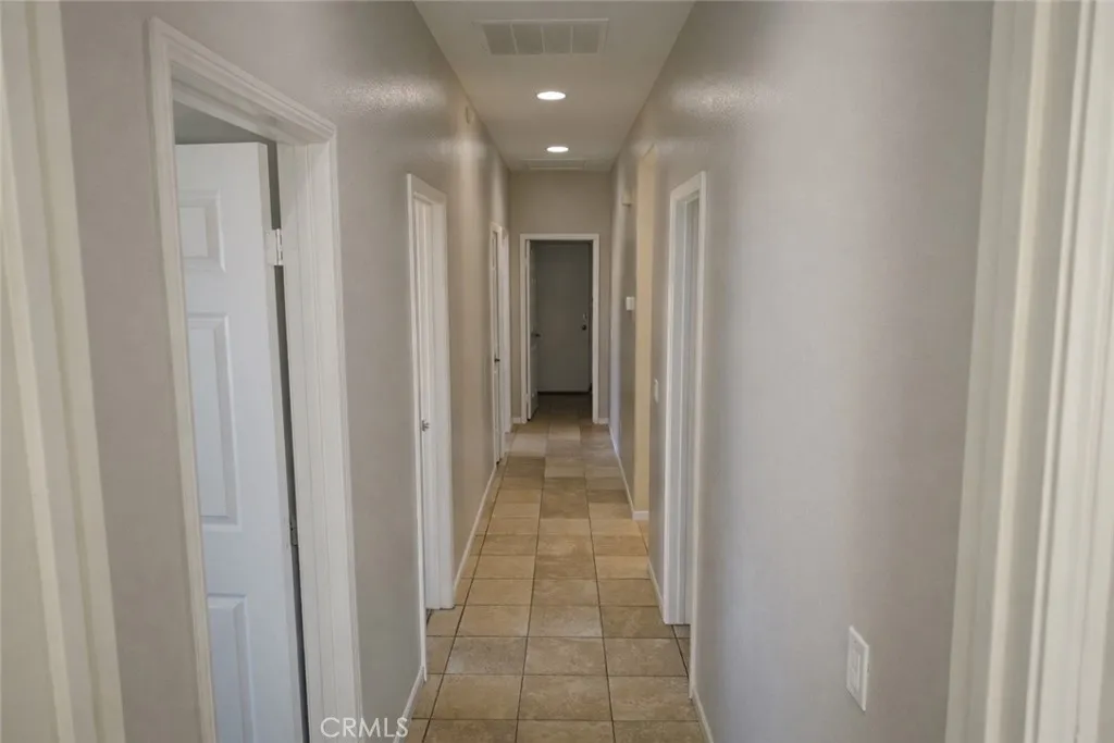 11807 Desert Glen, Adelanto, California 92301 home-pic-5