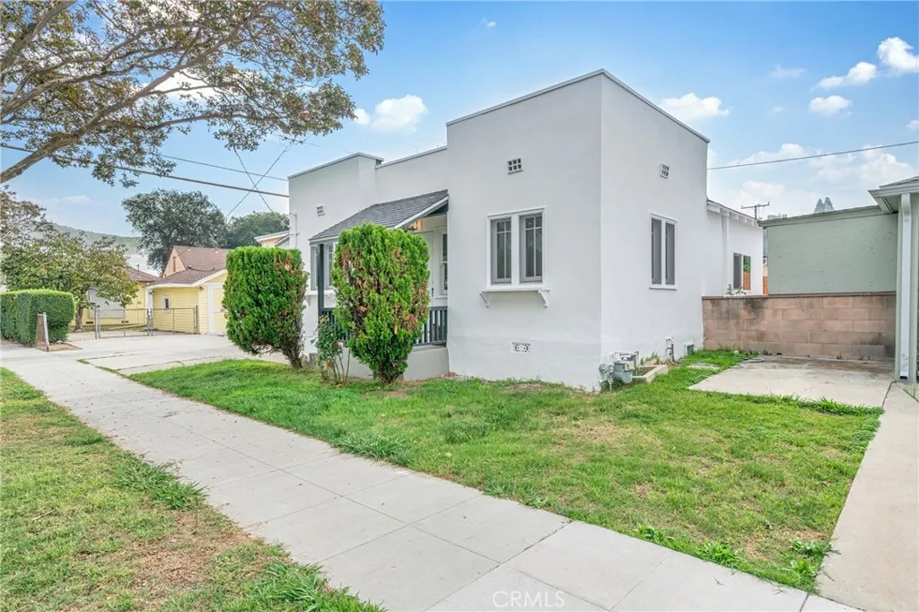 2560 Las Flores, Alhambra, California 91803 home-pic-13