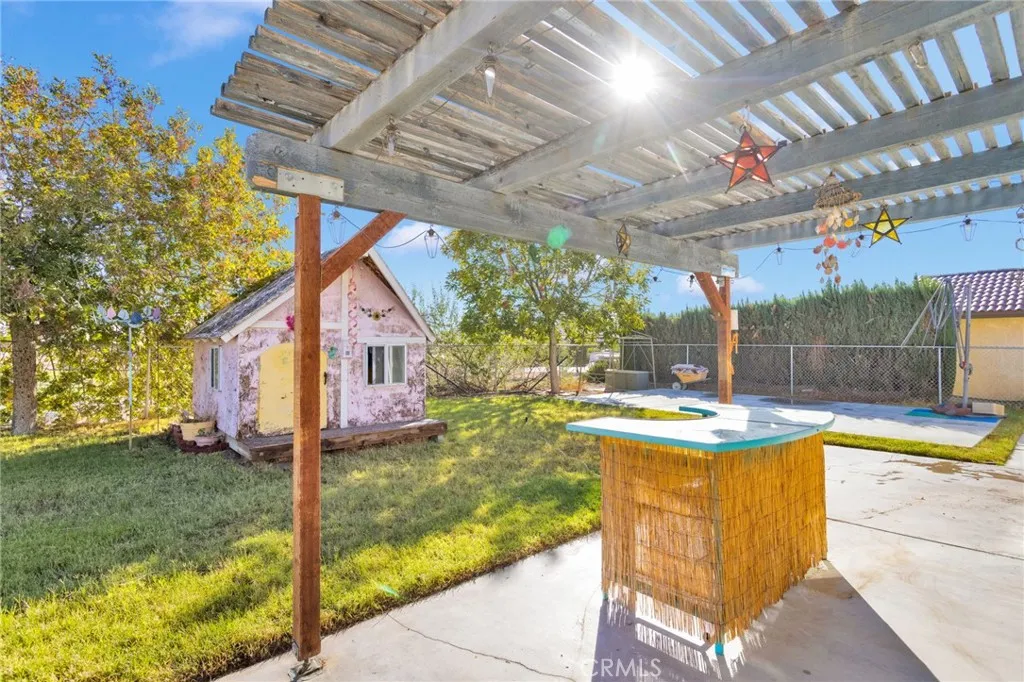 27325 Strawberry, Helendale, California 92342 home-pic-34