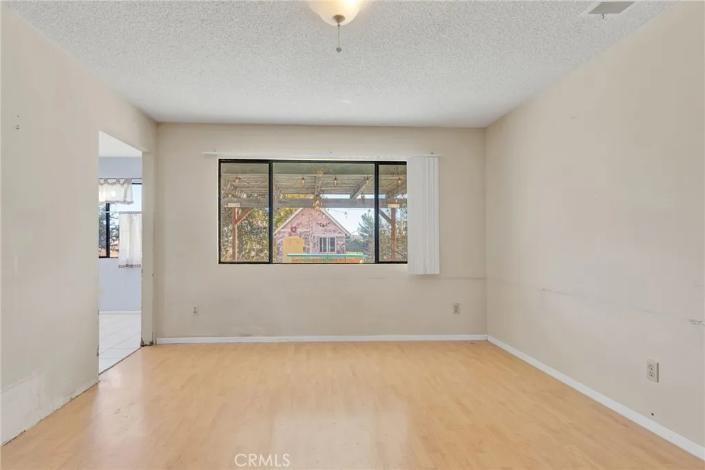 27325 Strawberry, Helendale, California 92342 home-pic-12