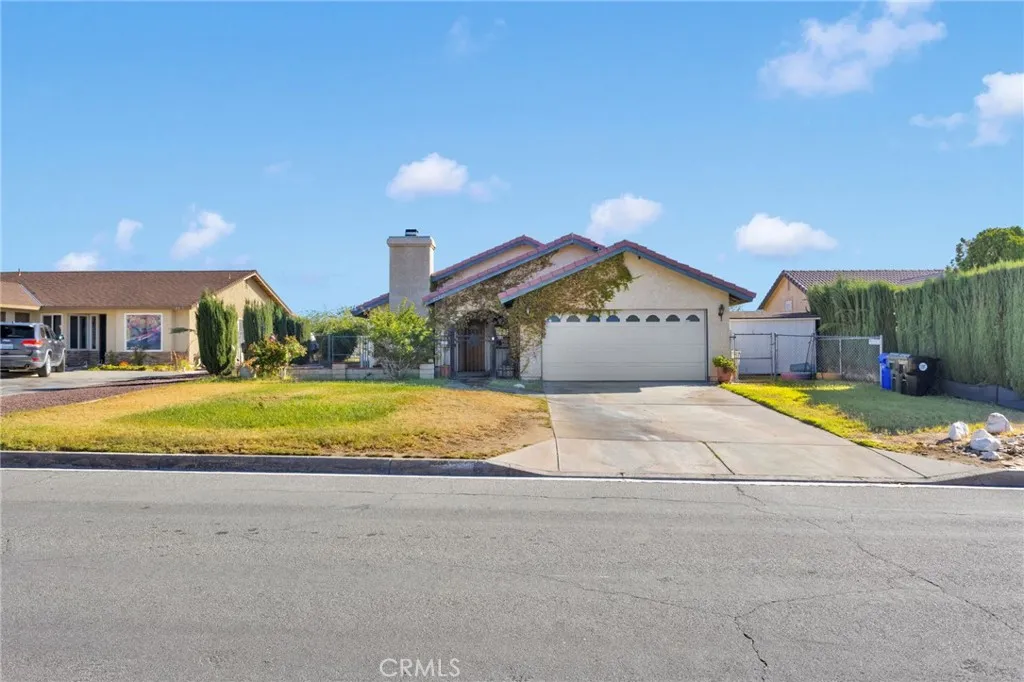 27325 Strawberry, Helendale, California 92342 home-pic-1