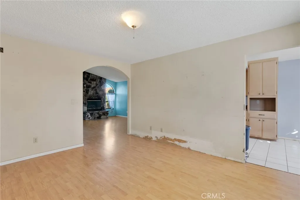 27325 Strawberry, Helendale, California 92342 home-pic-14