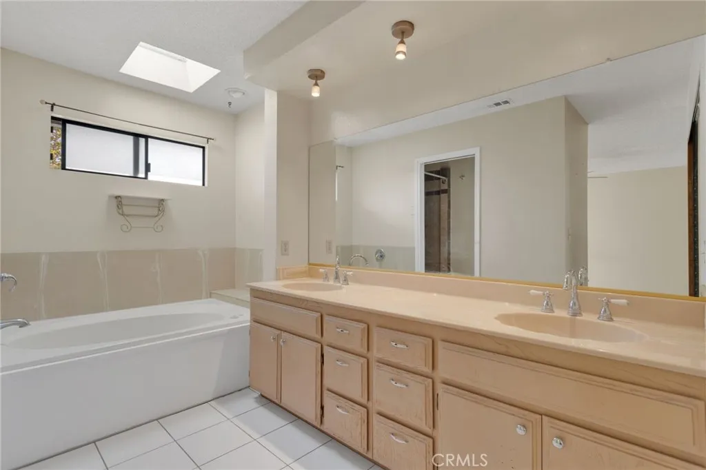 27325 Strawberry, Helendale, California 92342 home-pic-24