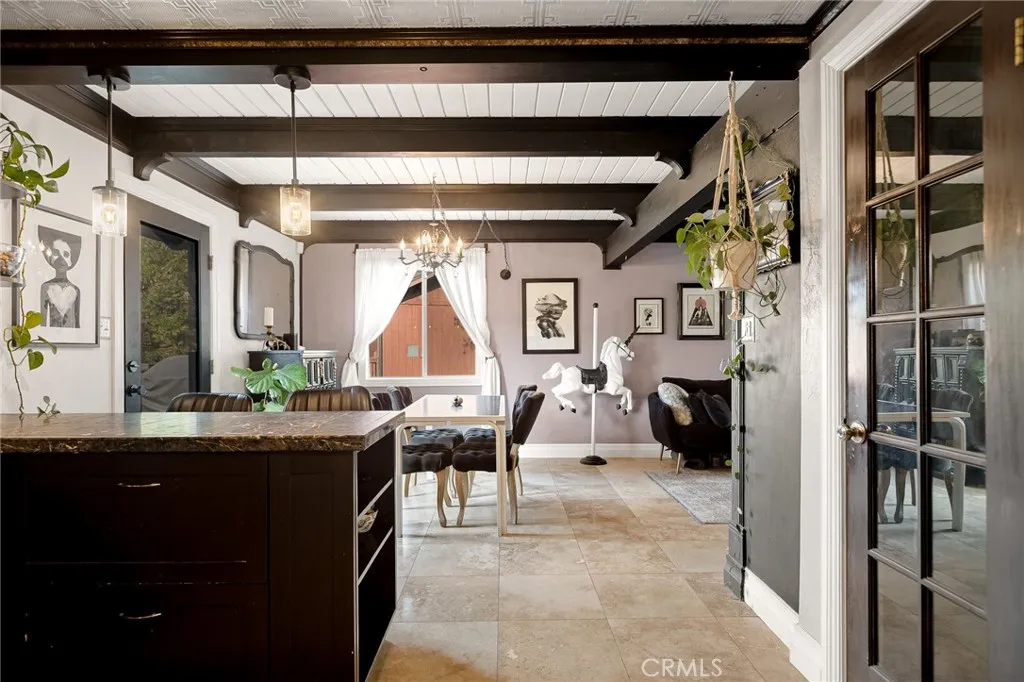 23935 Zurich, Crestline, California 92325 home-pic-8