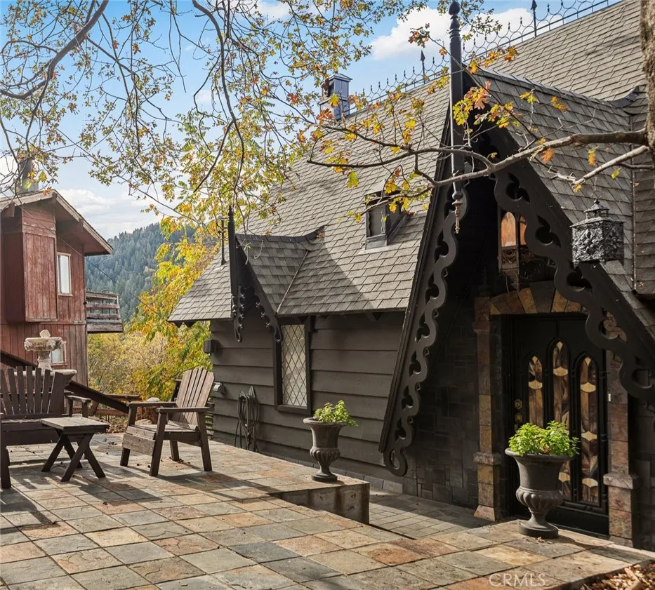 23935 Zurich, Crestline, California 92325 home-pic-32