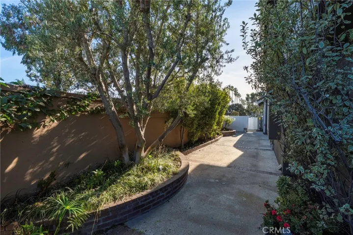 2750 Point Del Mar, Corona Del Mar, California 92625