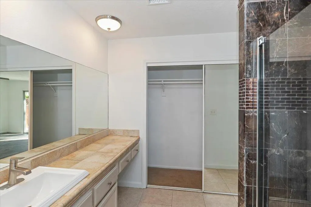 2183 E Paseo Gracia, Palm Springs, California 92262 home-pic-27