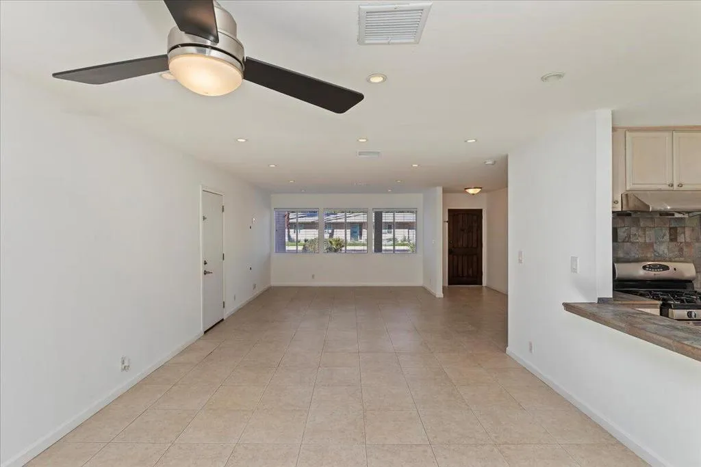 2183 E Paseo Gracia, Palm Springs, California 92262 home-pic-7