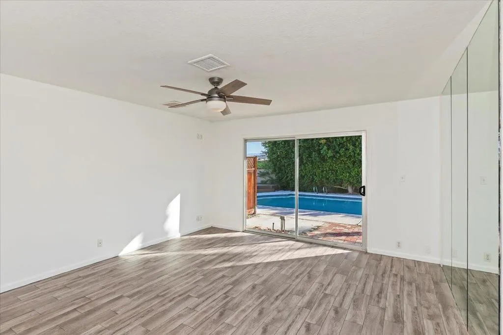 2183 E Paseo Gracia, Palm Springs, California 92262 home-pic-23