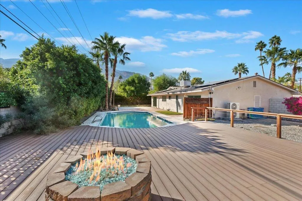 2183 E Paseo Gracia, Palm Springs, California 92262 home-pic-34
