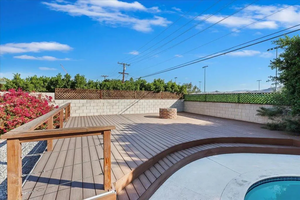 2183 E Paseo Gracia, Palm Springs, California 92262 home-pic-32