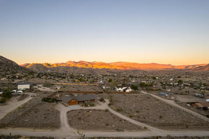 5544 Roy Rogers Road, Pioneertown