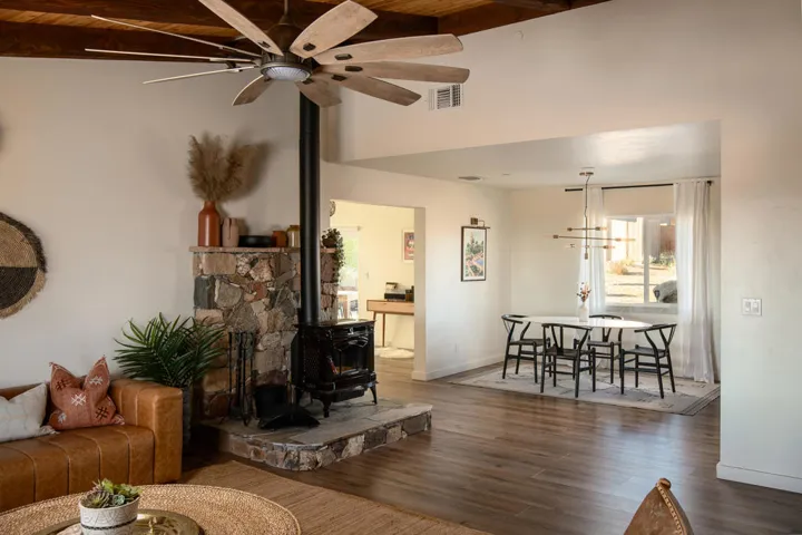5544 Roy Rogers Road, Pioneertown