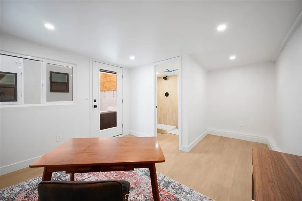 1626 S Rimpau, Los Angeles, California 90019 home-pic-17