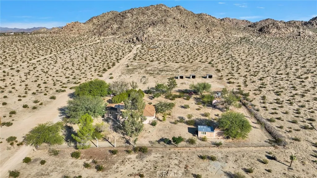 38744 East End Road, Lucerne Valley, California 92356 home-pic-43