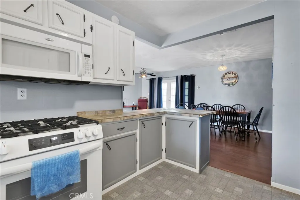 38744 East End Road, Lucerne Valley, California 92356 home-pic-19