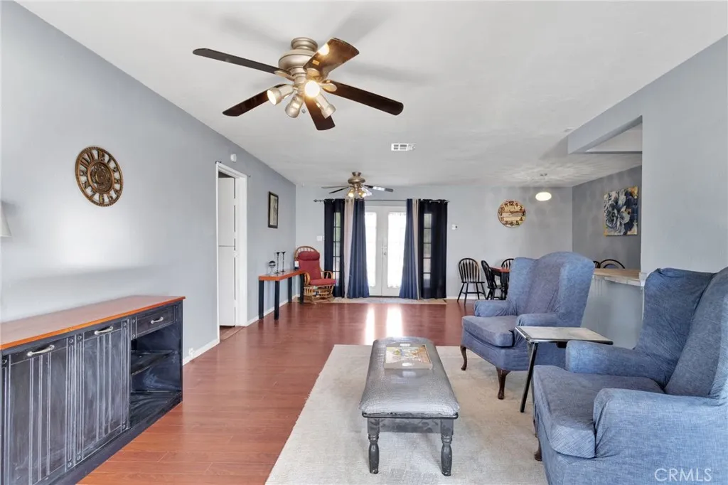 38744 East End Road, Lucerne Valley, California 92356 home-pic-11