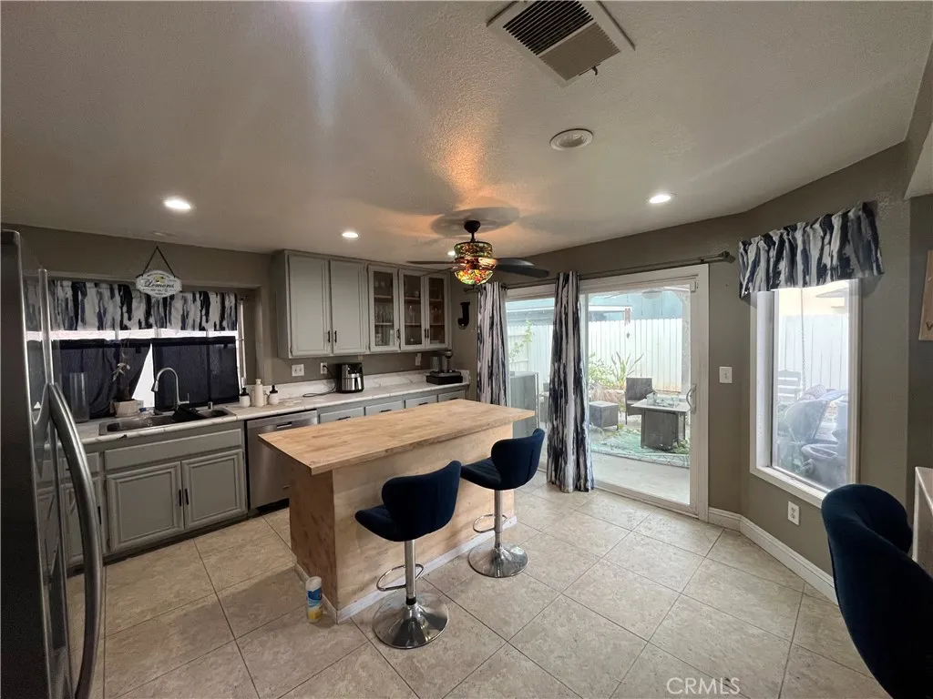 1491 Portrait, Perris, California 92571 home-pic-4