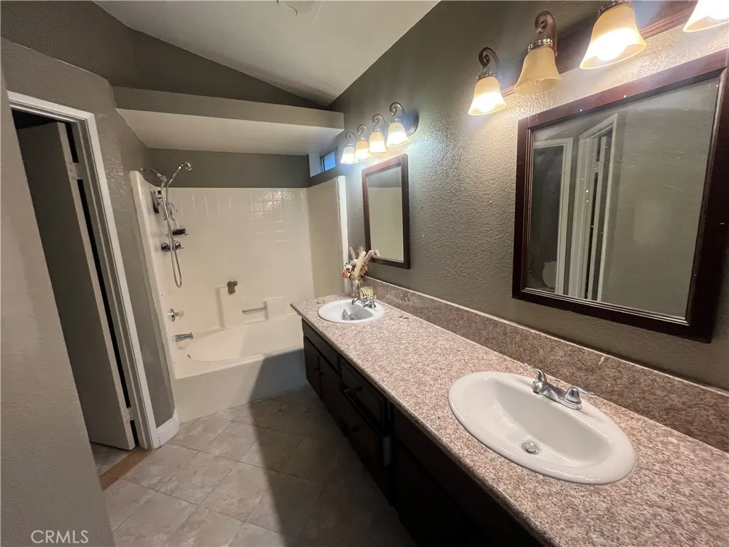 1491 Portrait, Perris, California 92571 home-pic-7