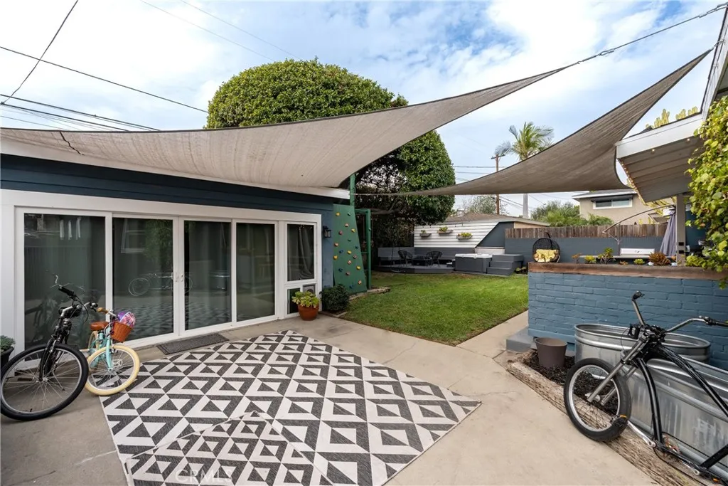 2615 Petaluma, Long Beach, California 90815 home-pic-17