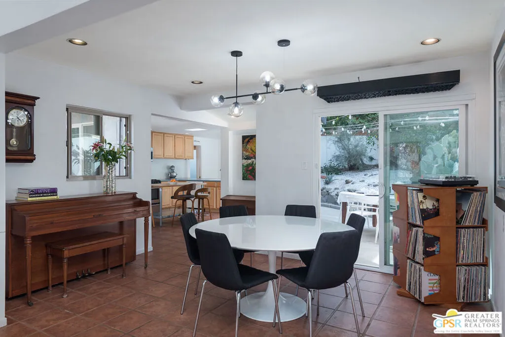 68067 Vista Del Valle, Cathedral City, California 92234 home-pic-8